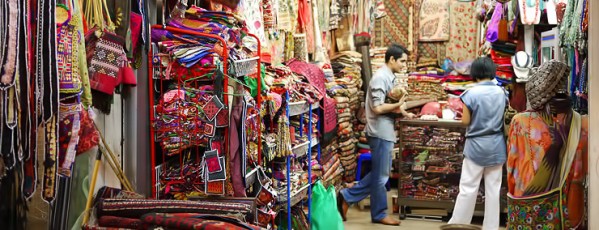 kinh nghiem mua hang quan ao si o thai lan hinh anh 1 599x230 Kinh nghiệm mua hàng quần áo sỉ ở Thái Lan